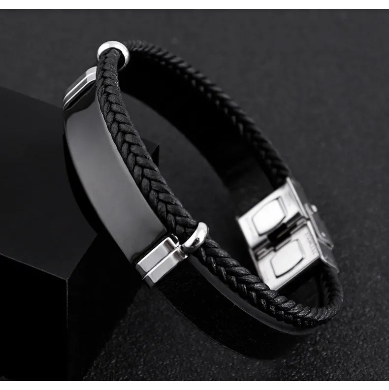 Personalisierte Trendy Männer Leatherwear Weben Armband Freizeit Farbe Kontrast Edelstahl Bangle Custom Graviert Name und Logo