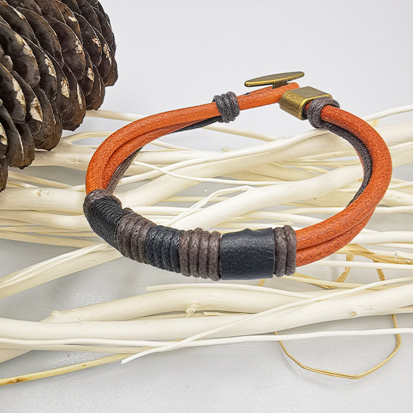 Personalisierte Koreanische Version des stilvollen, antiken Bronzearmband-Lederband-Wickelpaar-Schnallenarmbands