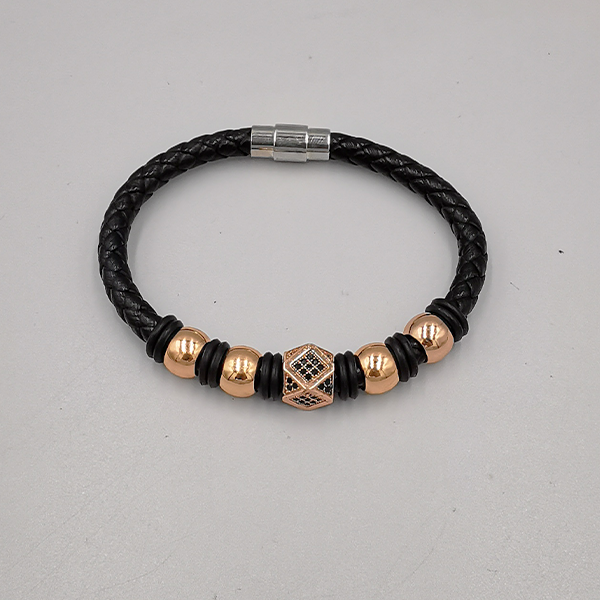 Personalisierte Herren- Geometrischer Totem-Serie Moderne Titan-Stahl-Armbänder kol bandı Rose geben Ihnen das Gefühl, etwas Besonderes zu sein