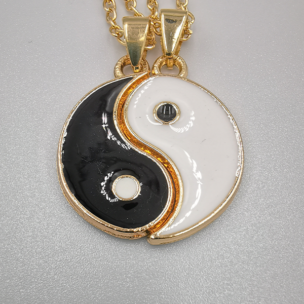 Persolisierte Yin Yang Halskette für Paare verstellbar 2 Stück für Frauen und Männer oder die beste Freundin Halskette Geschenk für Paare